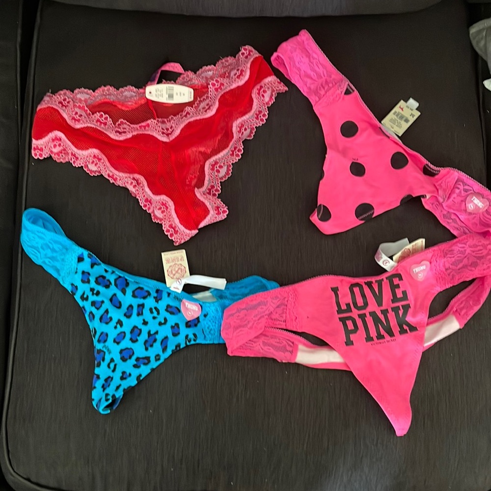 Victoria secrets underwear bundle - medium
